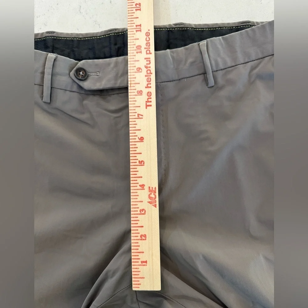 PT01 Kinetic Active Lux Trouser Pants in Tan Men’s Size 32 zip pockets